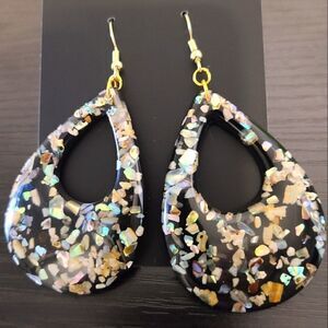 New Black Teardrop Crushed Shell in Black Acrylic Dangle Earrings